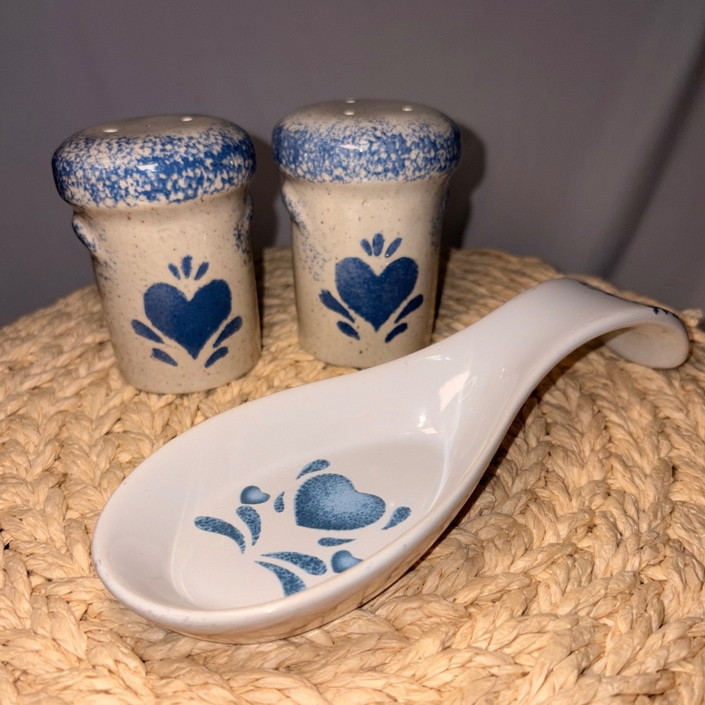 Blue Heart Country Salt Pepper Shakers & Spoon Rest Set Farmhouse Rustic Decor